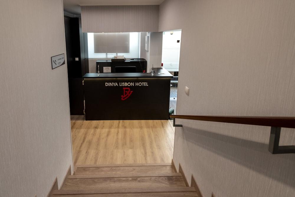 Dinya Lisbon Hotel Екстер'єр фото